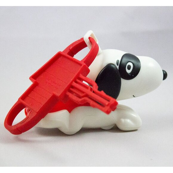 2018 McDonald's Peanuts Snoopy as Masked Marvel Super Hero Toy #6 - Picture 2 of 6